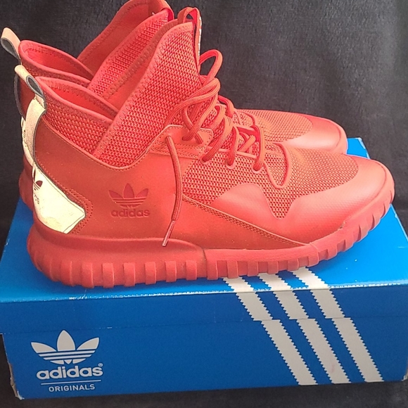 Adidas - Picture 3 of 6